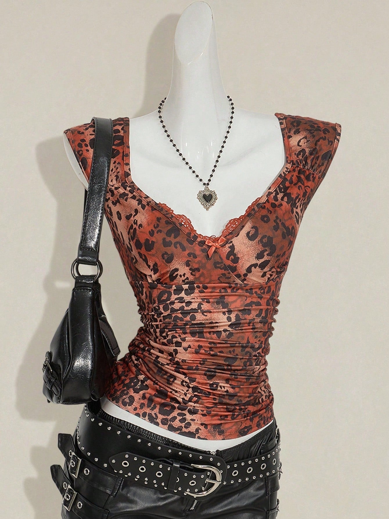 V-neck Lace-waist Vintage Slimming Vest